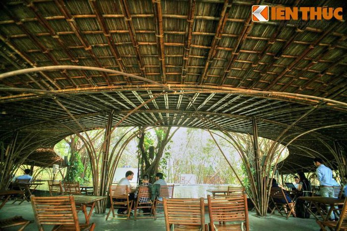 Quán café mái lá nổi tiếng thế giới ở Bình Dương 5